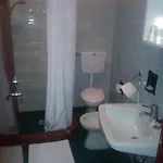 Vecchia Hotel *