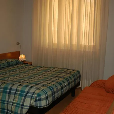 Vecchia Hotel *