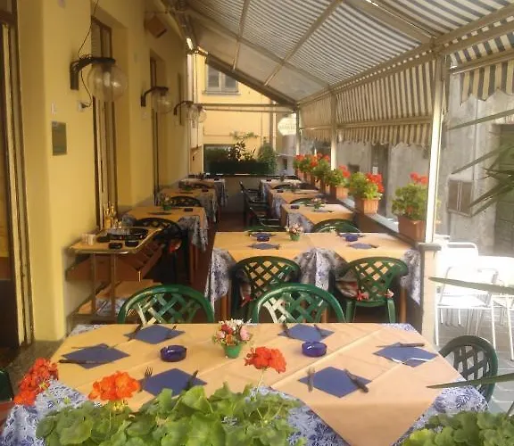 Hotel Vecchia *